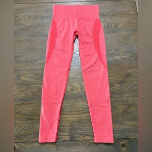 NVGTN Contour Seamless Leggings. SIZE S. Bundle to SAVE!!!